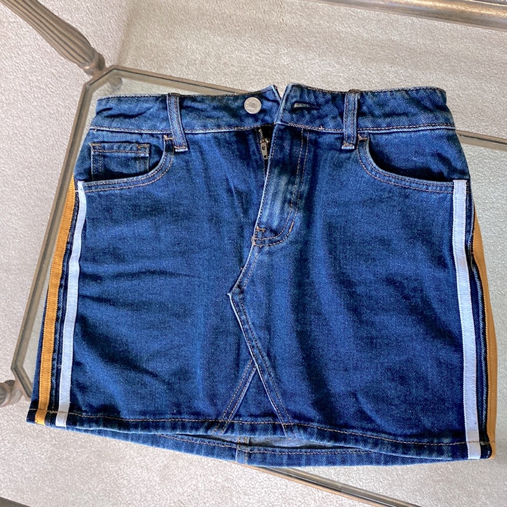 PacSun size 24 jean skirt with yellow & white side stripes